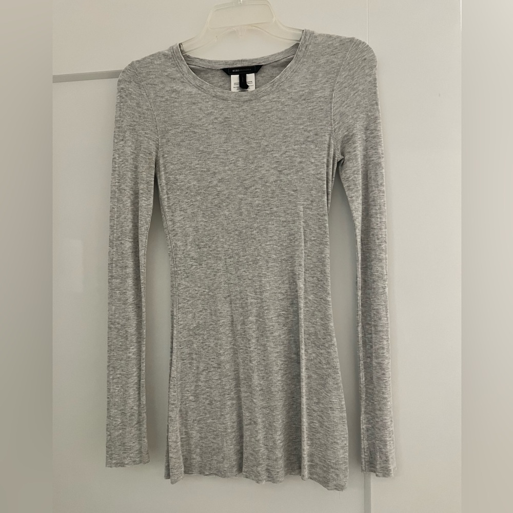 BCBG long length ribbed crew neck layering top